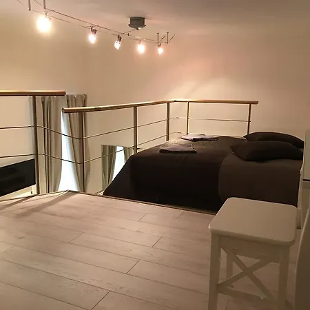 Goldcentral Gozsdu Apartment-downtown Prime Location