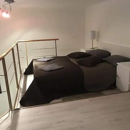 Goldcentral Gozsdu Apartament