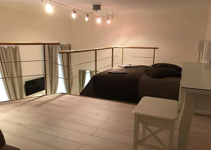 Goldcentral Gozsdu Apartment-downtown Prime Location