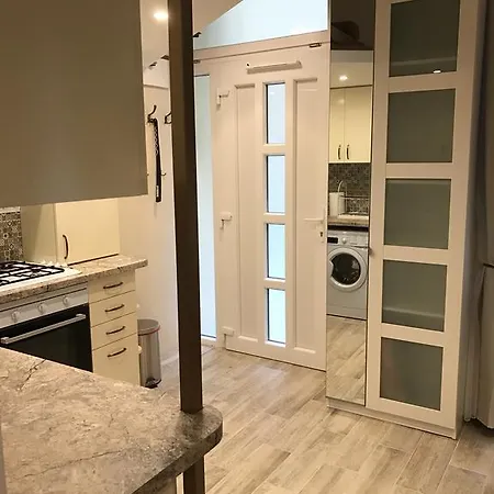 Goldcentral Gozsdu Apartment