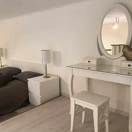 Apartment Goldcentral Gozsdu *