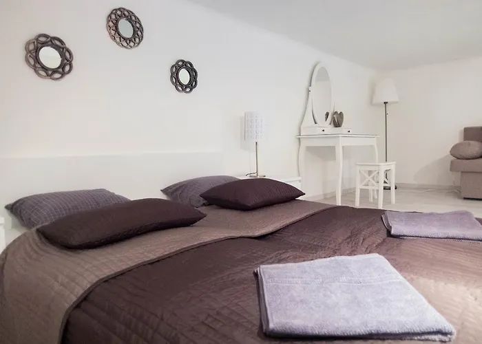 Goldcentral Gozsdu Apartment-downtown Prime Location شقة *